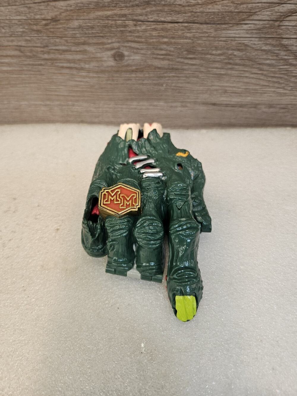 MIGHTY MAX CRUSHES THE HAND GRAVEYARD GRIP COMPLETE - CORPSE BLUE BIRD
